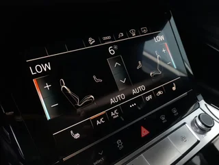 e-tron SB 50 quattro S-LINE - Image 6