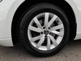 Passat Variant BUSINESS 2,0 TDI DSG - Image 15