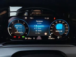 Golf VIII ACTIVE 2,0 TDI DSG - Image 7