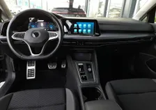 Golf VIII ACTIVE 2,0 TDI DSG - Image 3