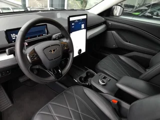 Mustang Mach-E 70kWh Aut - Image 11